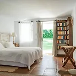 Elegant Surrounded By Grazalema Park בית נופש *