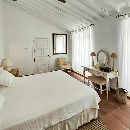 Elegant Surrounded By Grazalema Park *