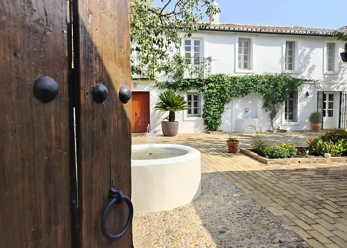 Elegant Surrounded By Grazalema Park *