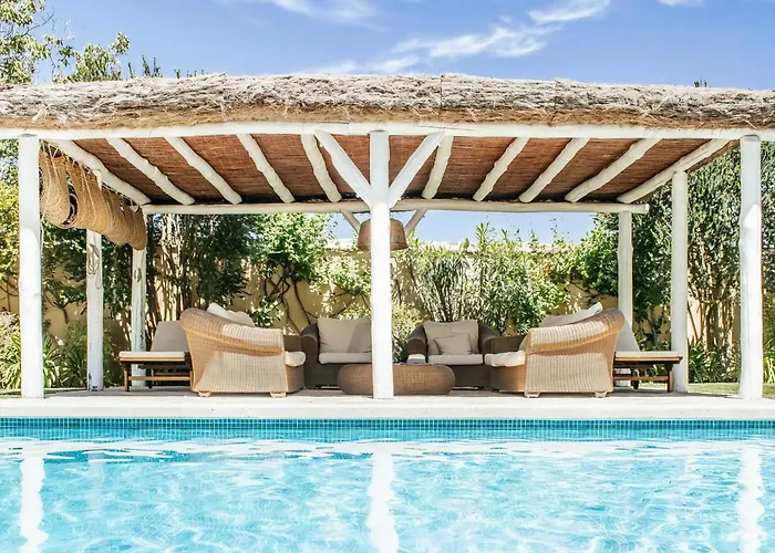 Elegant Surrounded By Grazalema Park Ferienhaus